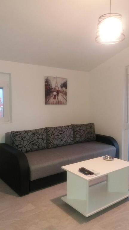 Apartment Vila Mirela Krimovica Екстериор снимка